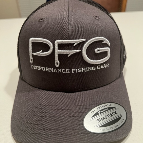 NWOT PFG Performance Fishing Gear Snapback Trucker Hat Gray One Size (C5) - Picture 1 of 5